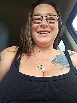 Snapshot of angelbaby1998 chatting on 03-04-26, 11:00 angelbaby1998 online show from 03-04-26, 11:00