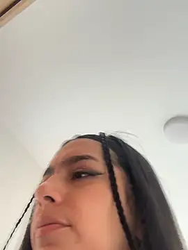 Nicollemays online show from 04-23-26, 01:13