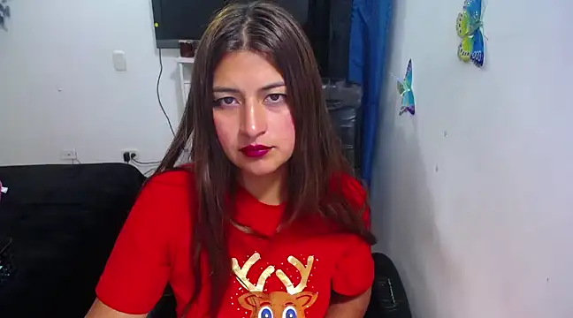 Yunhot  online show from 12-19-24, 08:13