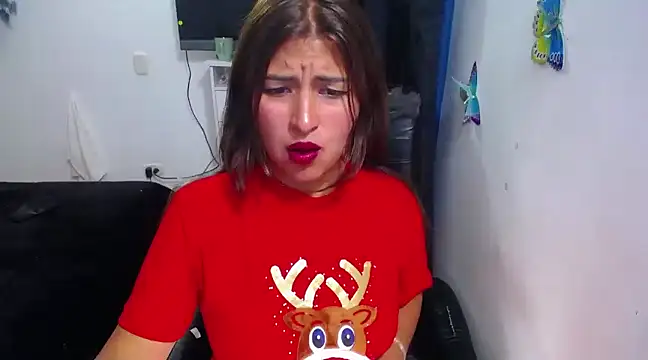 Yunhot  online show from 12-23-24, 10:33