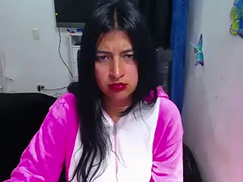 Yunhot  online show from 01-26-25, 10:45