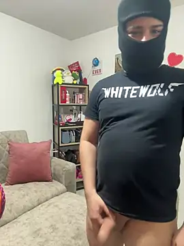 Snapshot of Celestedubois chatting on 12-14-24, 03:40 Celestedubois online show from 12-14-24, 03:40