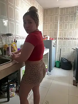 Snapshot of Celestedubois chatting on 12-23-24, 08:36 Celestedubois online show from 12-23-24, 08:36