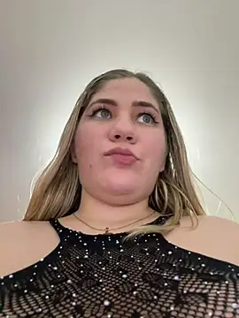 Snapshot of Celestedubois chatting on 03-21-25, 10:39 Celestedubois online show from 03-21-25, 10:39