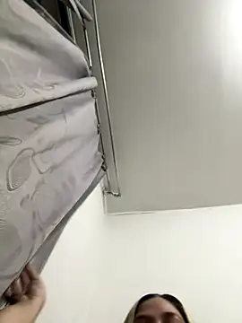 Snapshot of Celestedubois chatting on 10-14-25, 12:00 Celestedubois online show from 10-14-25, 12:00