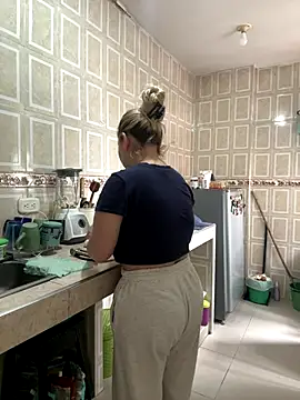 Snapshot of Celestedubois chatting on 11-05-25, 06:41 Celestedubois online show from 11-05-25, 06:41