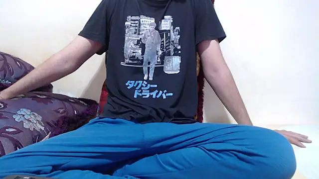 Alexdelarge323 online show from 05-20-26, 04:35
