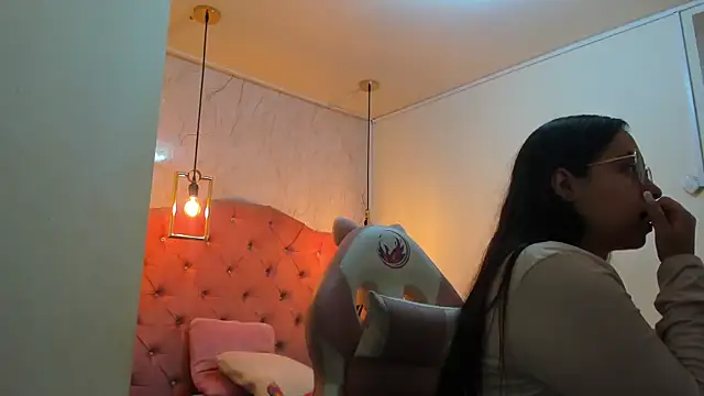 nalalye cruzz  online show from 01-29-25, 02:09