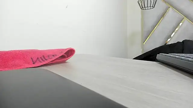 nalalye cruzz  online show from 03-08-25, 03:17