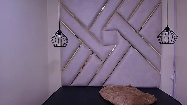 nalalye cruzz  online show from 03-22-25, 03:09