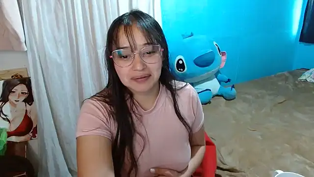 Snapshot of clarisse69 chatting on 12-13-24, 09:20 clarisse69 online show from 12-13-24, 09:20