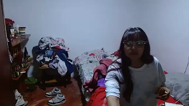 Snapshot of clarisse69 chatting on 03-07-26, 03:03 clarisse69 online show from 03-07-26, 03:03