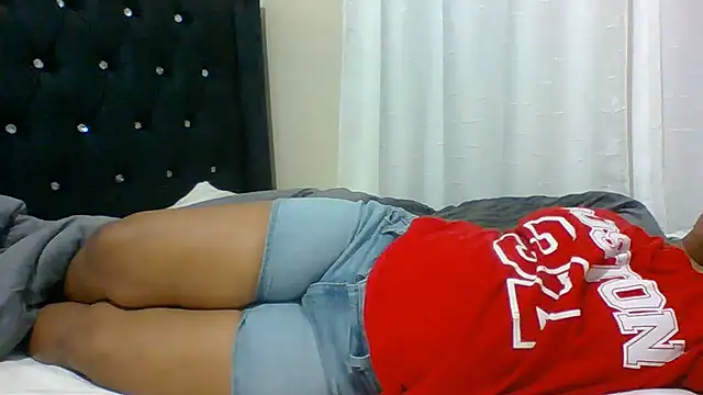 Snapshot of Nasty_sweet_ass chatting on 07-11-26, 07:05 Nasty sweet ass online show from 07-11-26, 07:05