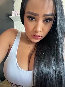 Luisa Fernandaa online show from 04-29-26, 06:58