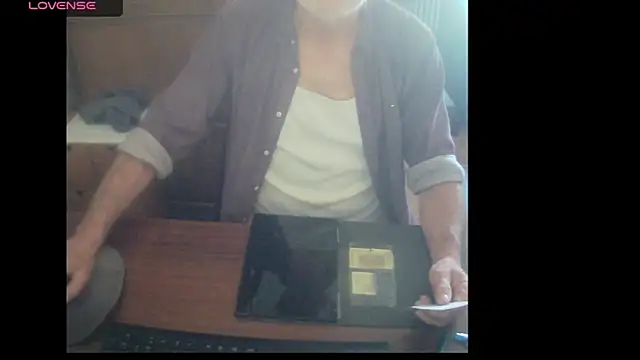 Snapshot of terrybare chatting on 01-03-25, 09:47 terrybare online show from 01-03-25, 09:47