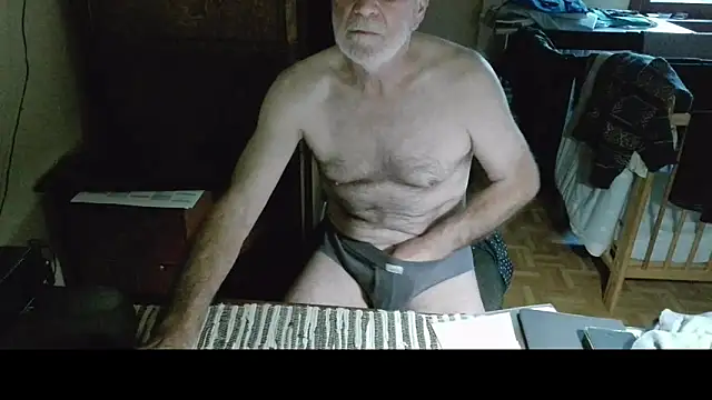 Snapshot of terrybare chatting on 11-02-25, 03:14 terrybare online show from 11-02-25, 03:14