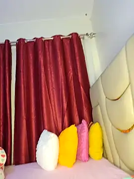 NicRaisaa online show from 03-10-26, 06:18