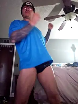 MrBiggBallz online show from 12-17-25, 01:17