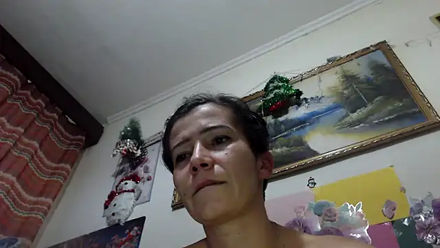 Snapshot of EllyseJenner chatting on 10-16-25, 07:26 EllyseJenner online show from 10-16-25, 07:26