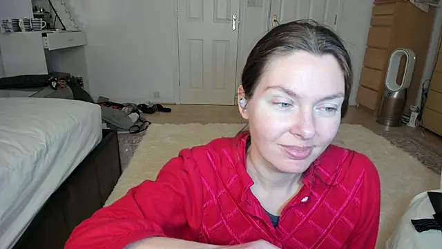 Snapshot of Rolla_Coaster chatting on 01-14-25, 11:27 Rolla Coaster online show from 01-14-25, 11:27