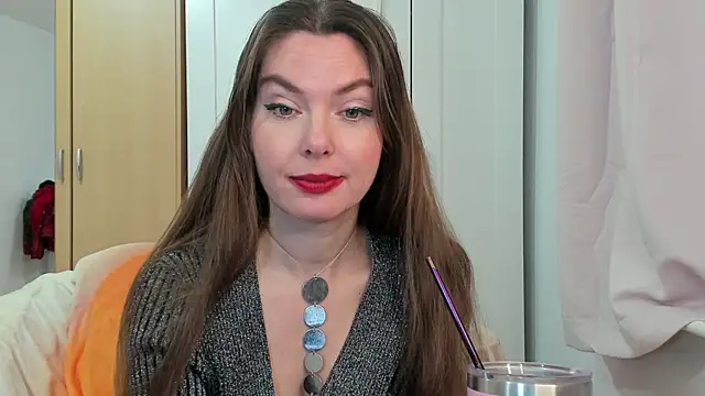 Snapshot of Rolla_Coaster chatting on 01-25-25, 07:17 Rolla Coaster online show from 01-25-25, 07:17