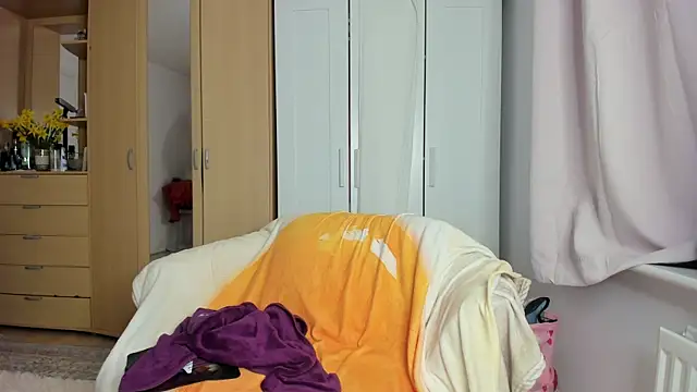 Snapshot of Rolla_Coaster chatting on 03-01-25, 04:26 Rolla Coaster online show from 03-01-25, 04:26