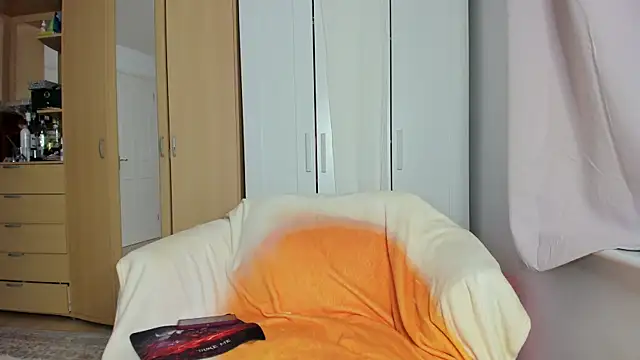 Snapshot of Rolla_Coaster chatting on 09-27-25, 12:48 Rolla Coaster online show from 09-27-25, 12:48