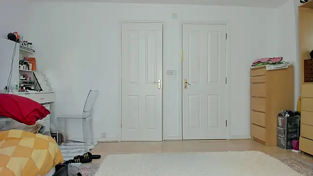 Snapshot of Rolla_Coaster chatting on 10-25-25, 05:30 Rolla Coaster online show from 10-25-25, 05:30