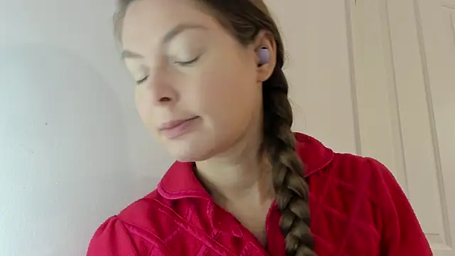 Snapshot of Rolla_Coaster chatting on 10-29-25, 04:26 Rolla Coaster online show from 10-29-25, 04:26