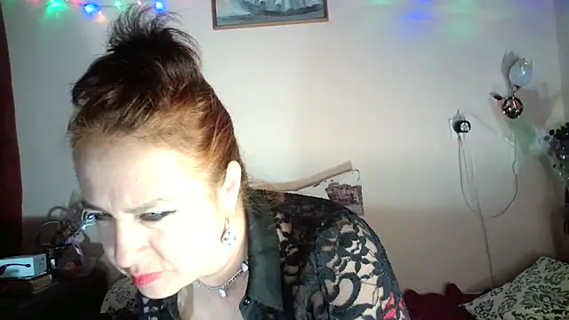 VanezaSmith online show from 12-31-24, 12:32