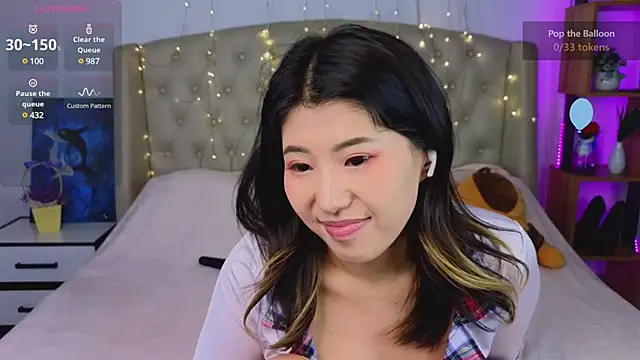 Snapshot of Wendy__Hills chatting on 01-19-25, 03:42 Wendy Hills online show from 01-19-25, 03:42