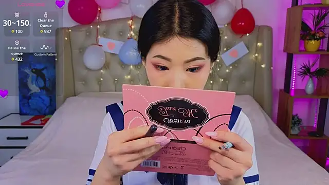 Snapshot of Wendy__Hills chatting on 02-12-25, 12:33 Wendy Hills online show from 02-12-25, 12:33