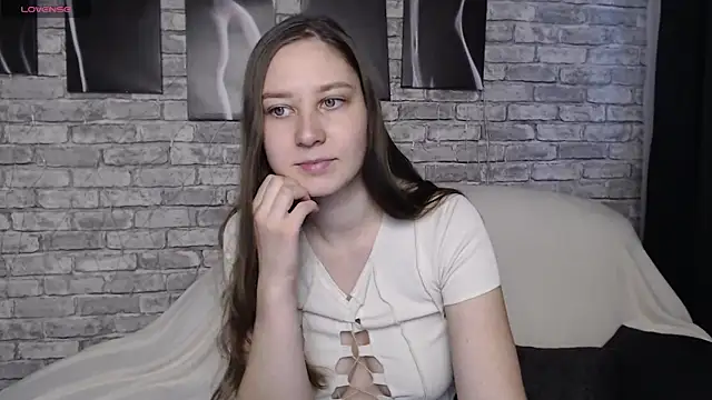 MollyBrams online show from 12-12-24, 06:25