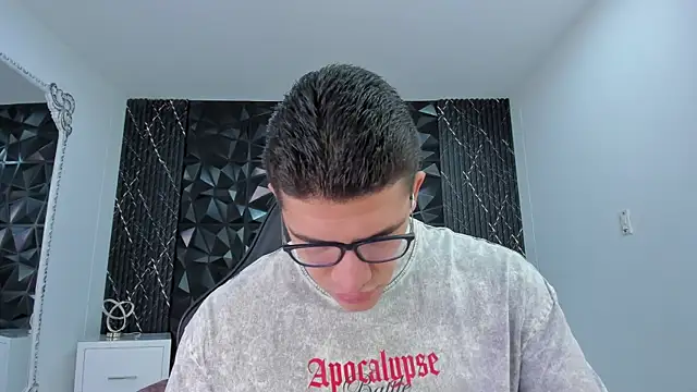 JeffDaltton online show from 04-11-26, 01:15