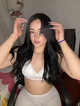 salome polaniiee online show from 04-05-26, 06:21