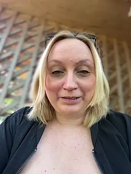 BBW Nora online show from 04-24-26, 09:45