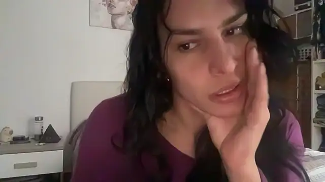 GGmoon81 online show from 12-15-24, 08:52