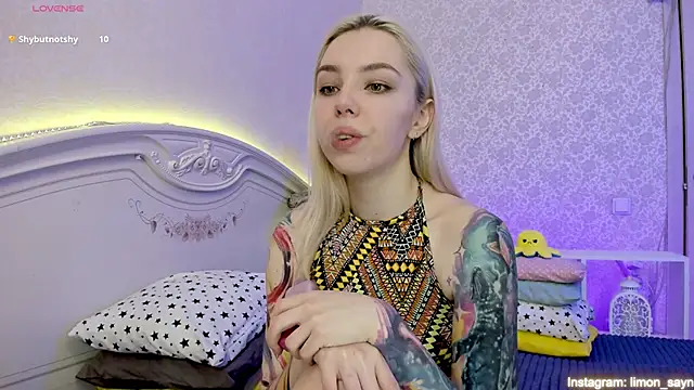 LillyMoure  online show from 02-13-25, 12:13