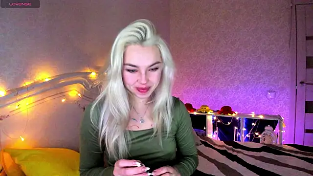 LillyMoure  online show from 02-22-26, 11:03