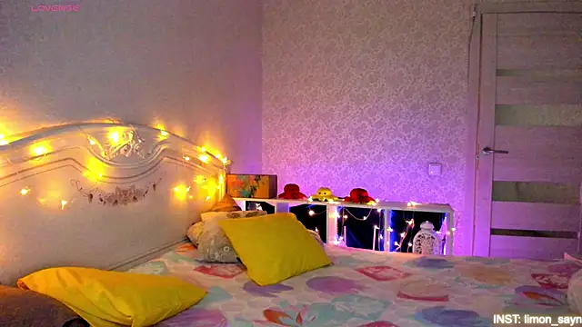 LillyMoure  online show from 03-26-26, 11:10