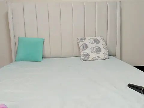  heavenlysent online show from 12-15-25, 03:33