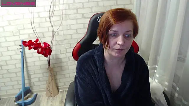 Snapshot of bastadasta chatting on 11-16-25, 04:01 bastadasta online show from 11-16-25, 04:01