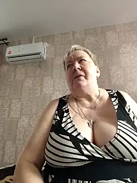 EffectFiona online show from 03-12-25, 11:09