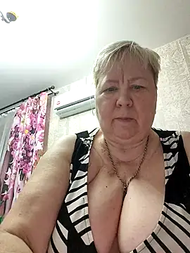 EffectFiona online show from 11-03-25, 01:40