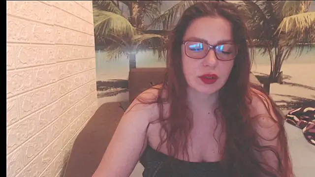 Queen  Natasha online show from 11-17-25, 10:15