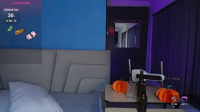 Miss Loise online show from 09-28-25, 03:45