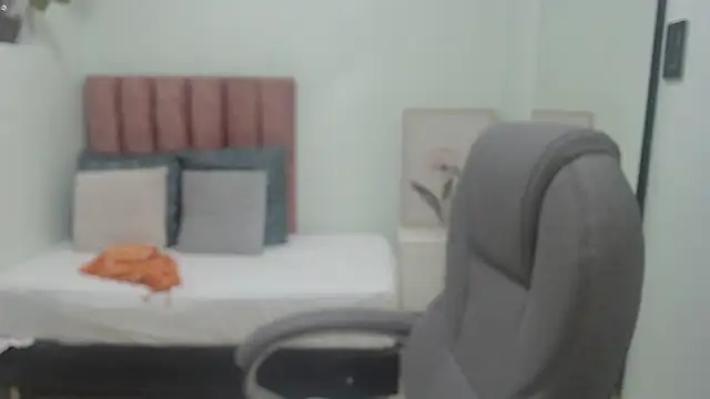 sophia hadid online show from 03-04-26, 12:11