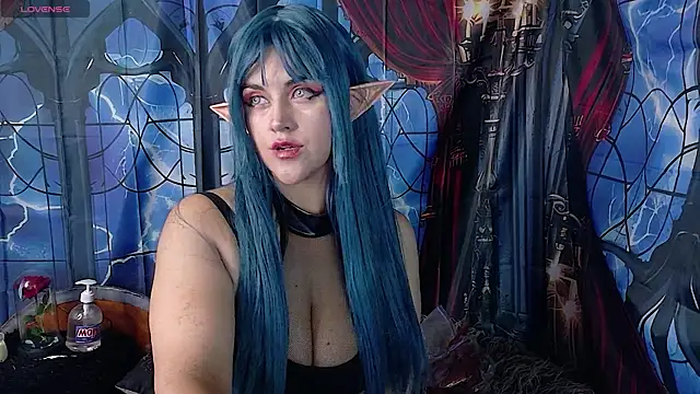 Snapshot of cristina_blu21 chatting on 06-18-26, 11:14 cristina blu21 online show from 06-18-26, 11:14