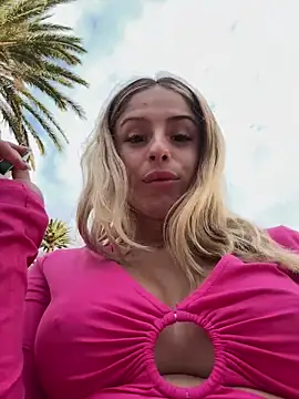 Snapshot of BritneyDimond chatting on 12-09-24, 05:19 BritneyDimond online show from 12-09-24, 05:19