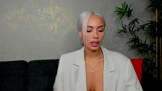 Bailey Rush online show from 03-13-25, 12:02